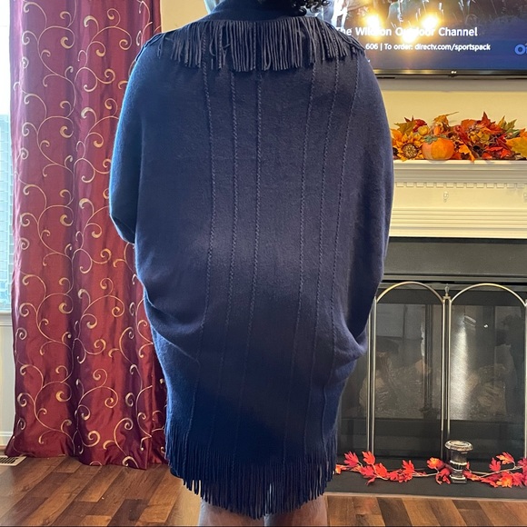 Layers By Lizden Sweater - Picture 4 of 4